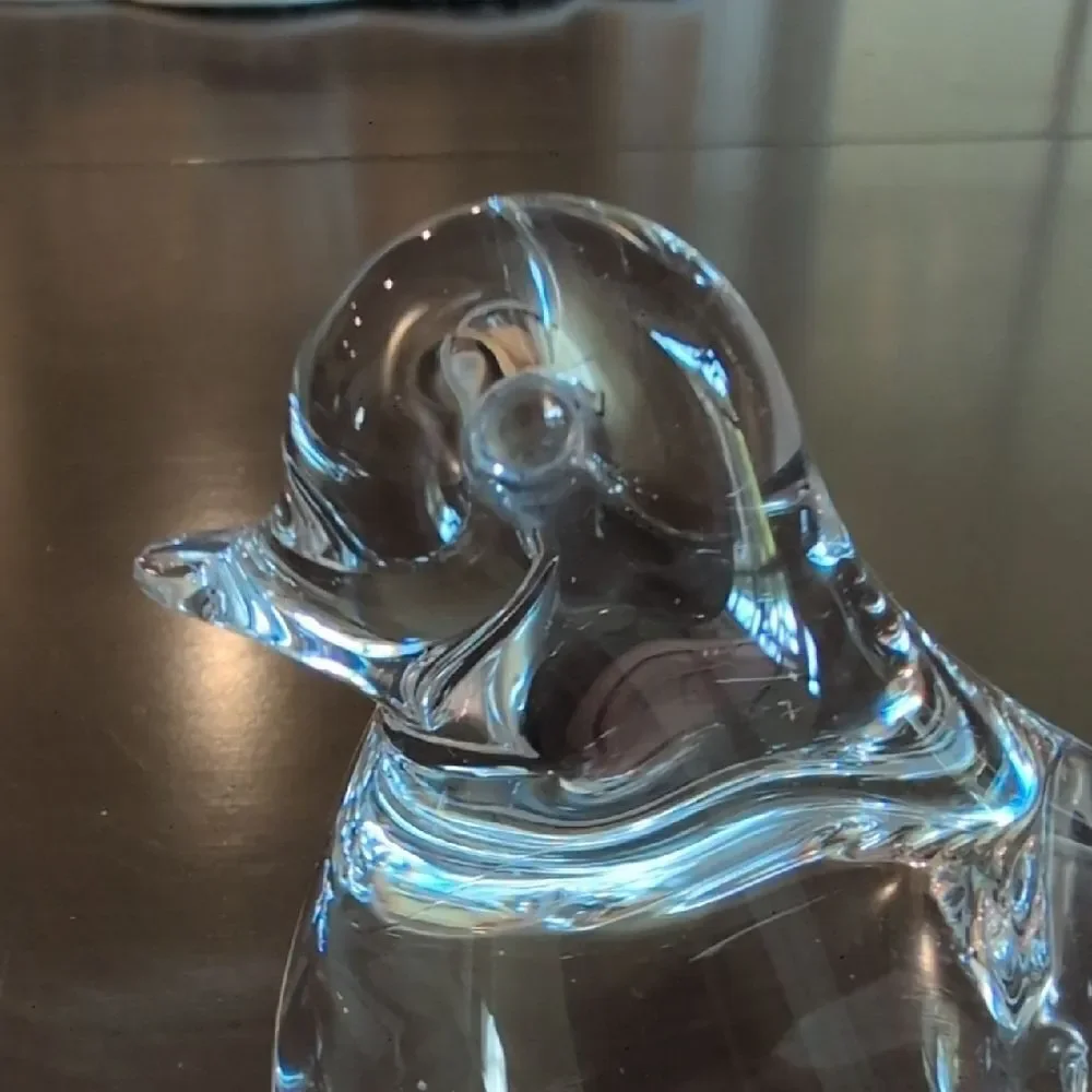 Elegant Vintage Art Glass Bird Figurine Paperweight